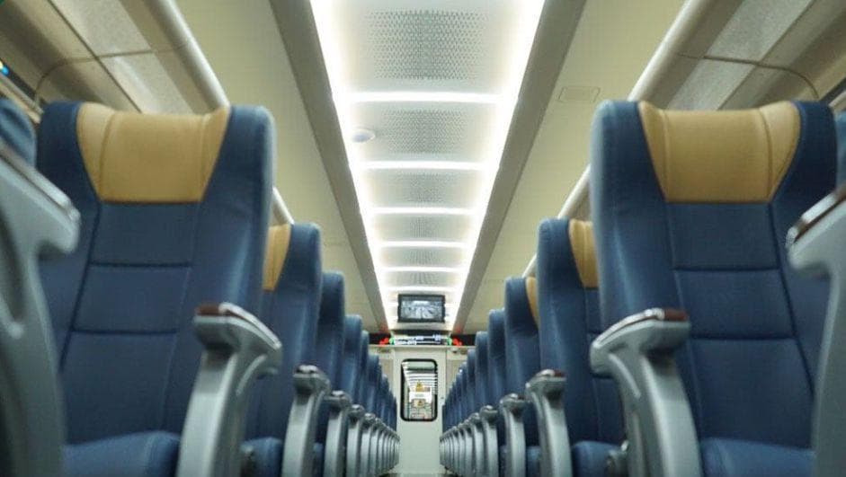 KA Progo: Sang Pengantar Cerita, Siap Bolak-balik Tiap Hari.